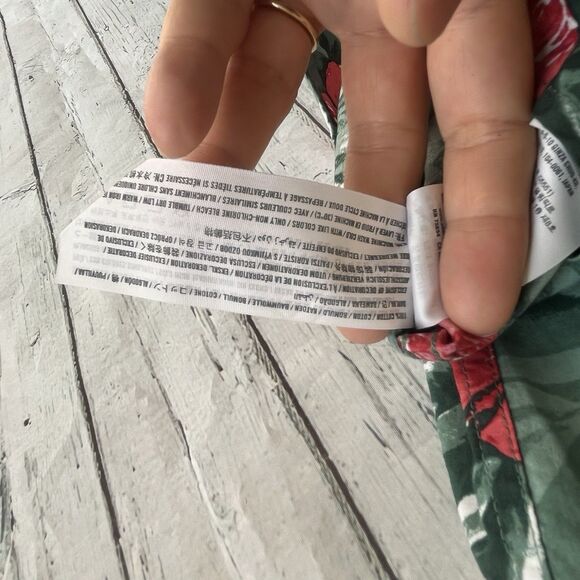 Abercrombie & Fitch Mens Floral Hawaiian Shirt Size S Aloha Coastal Green Red - Picture 9 of 10